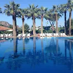 Appart hôtel Villaggio Turistico La Mantinera - De Luxe 4*