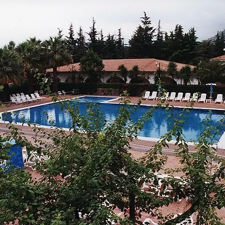 Apart Otel Villaggio Turistico La Mantinera - De Luxe