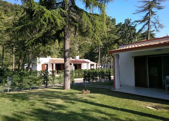 Villaggio Turistico La Mantinera - De Luxe 4*