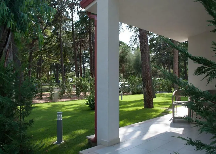 Villaggio Turistico La Mantinera - De Luxe 4*