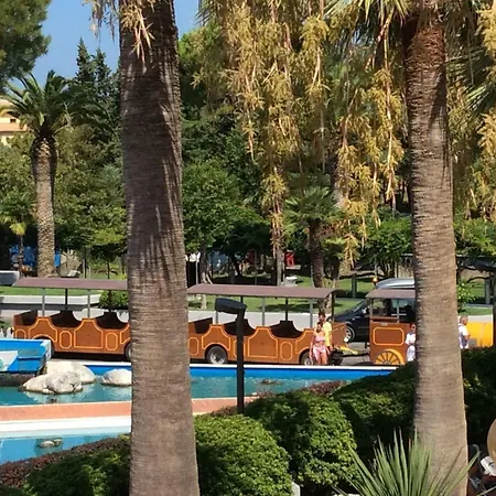 아파트호텔 Villaggio Turistico La Mantinera - De Luxe