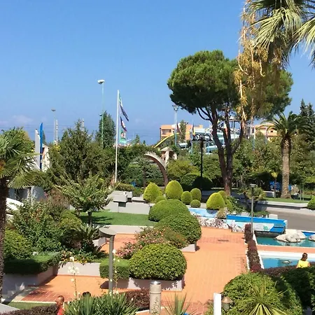 Villaggio Turistico La Mantinera - De Luxe شقة فندقية *