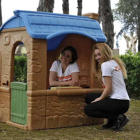 Villaggio Turistico La Mantinera - De Luxe 4* 프라이아 아 마레