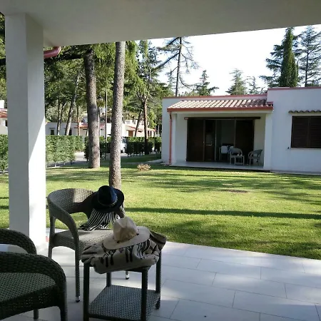 Villaggio Turistico La Mantinera - De Luxe برايا إيه ماري