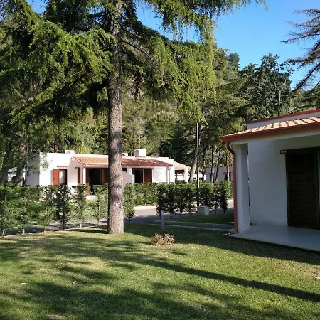 Villaggio Turistico La Mantinera - De Luxe 4*