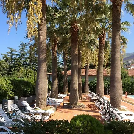 Villaggio Turistico La Mantinera - De Luxe * برايا إيه ماري